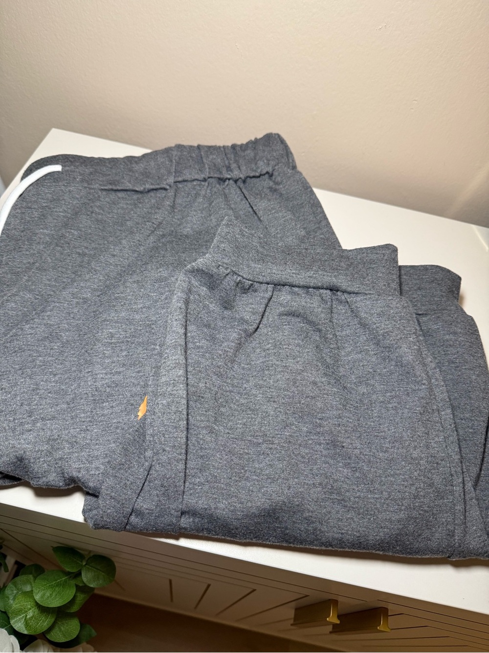 Gray Sweatpants and top set with Teddy Skull Graphic - Picture 5 of 7